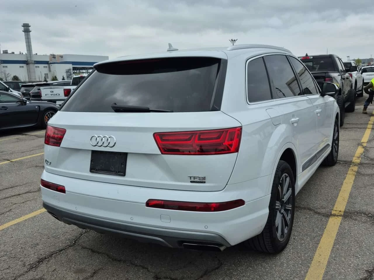 Audi Q7 * 3.0T TECHNIK * CARFAX * ЦЕНА ДО БГ, снимка 3 - Автомобили и джипове - 54441801