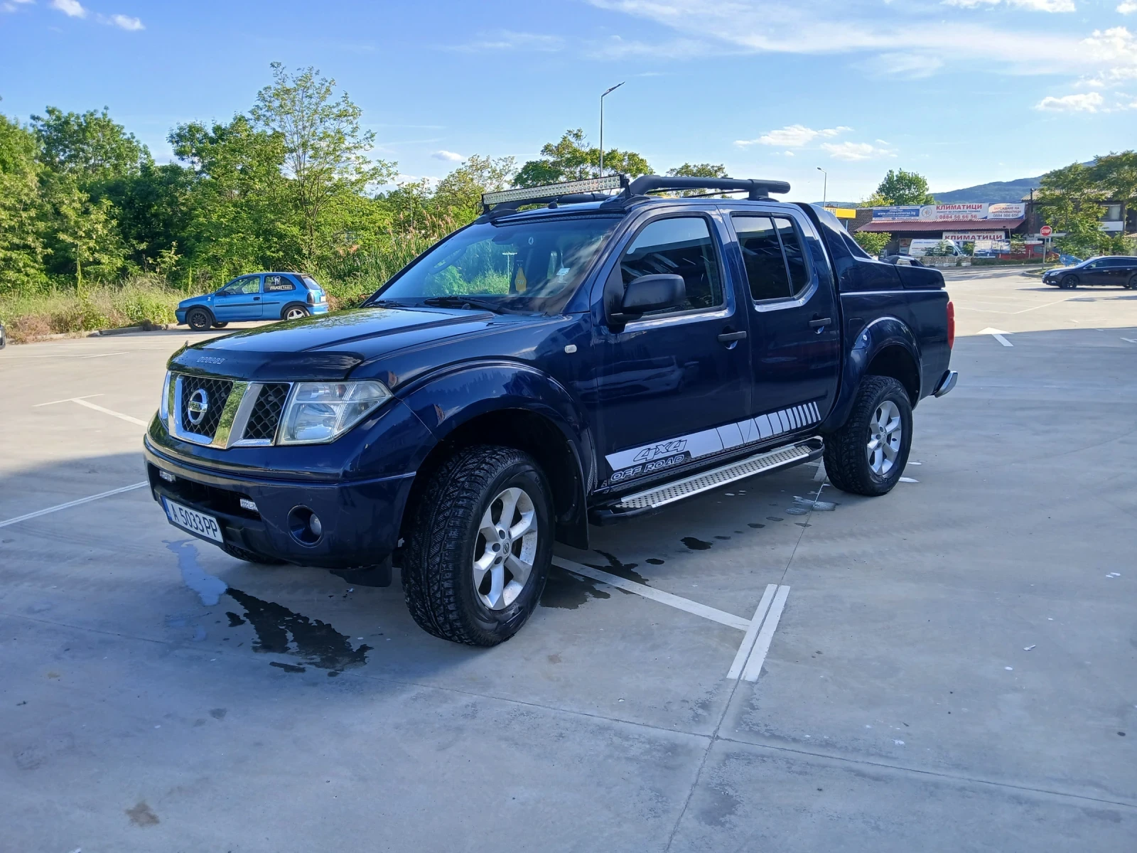 Nissan Navara 2.5 DCI, снимка 7 - Автомобили и джипове - 54726197