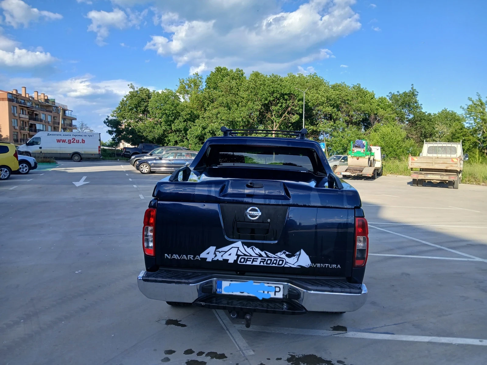 Nissan Navara 2.5 DCI, снимка 4 - Автомобили и джипове - 54726197
