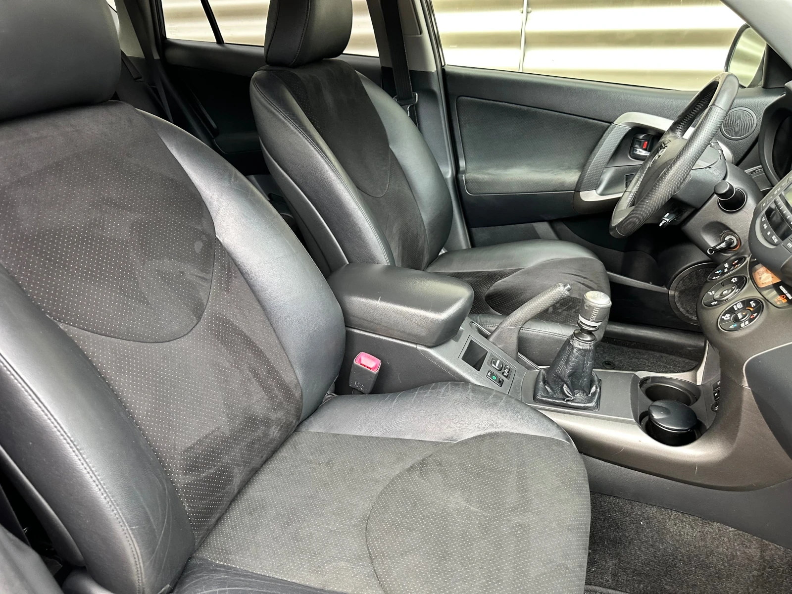 Toyota Rav4 63000 КМ!!!/4х4//, снимка 10 - Автомобили и джипове - 54773342