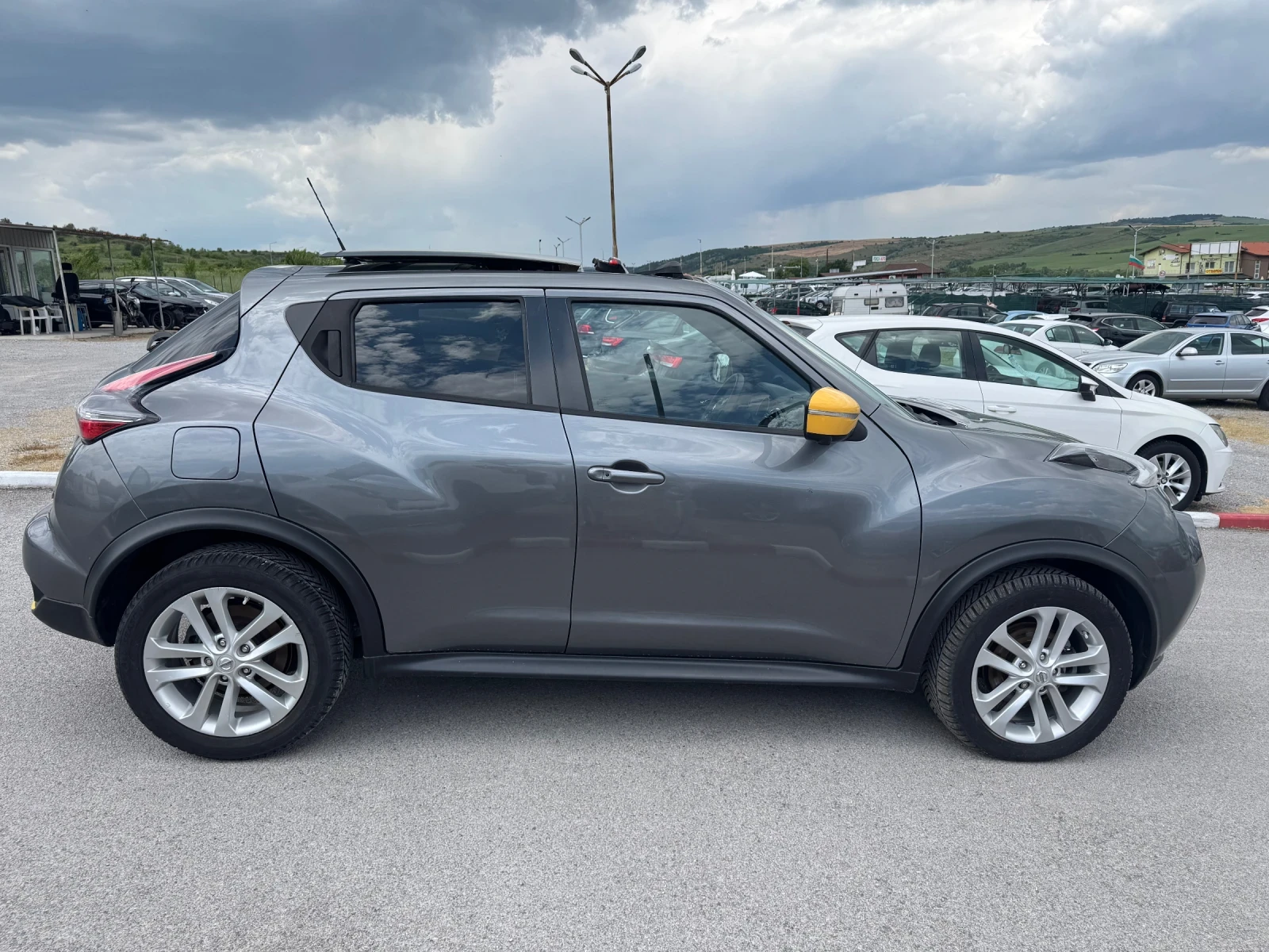 Nissan Juke 1.5 DCI Tekna, снимка 4 - Автомобили и джипове - 54774461
