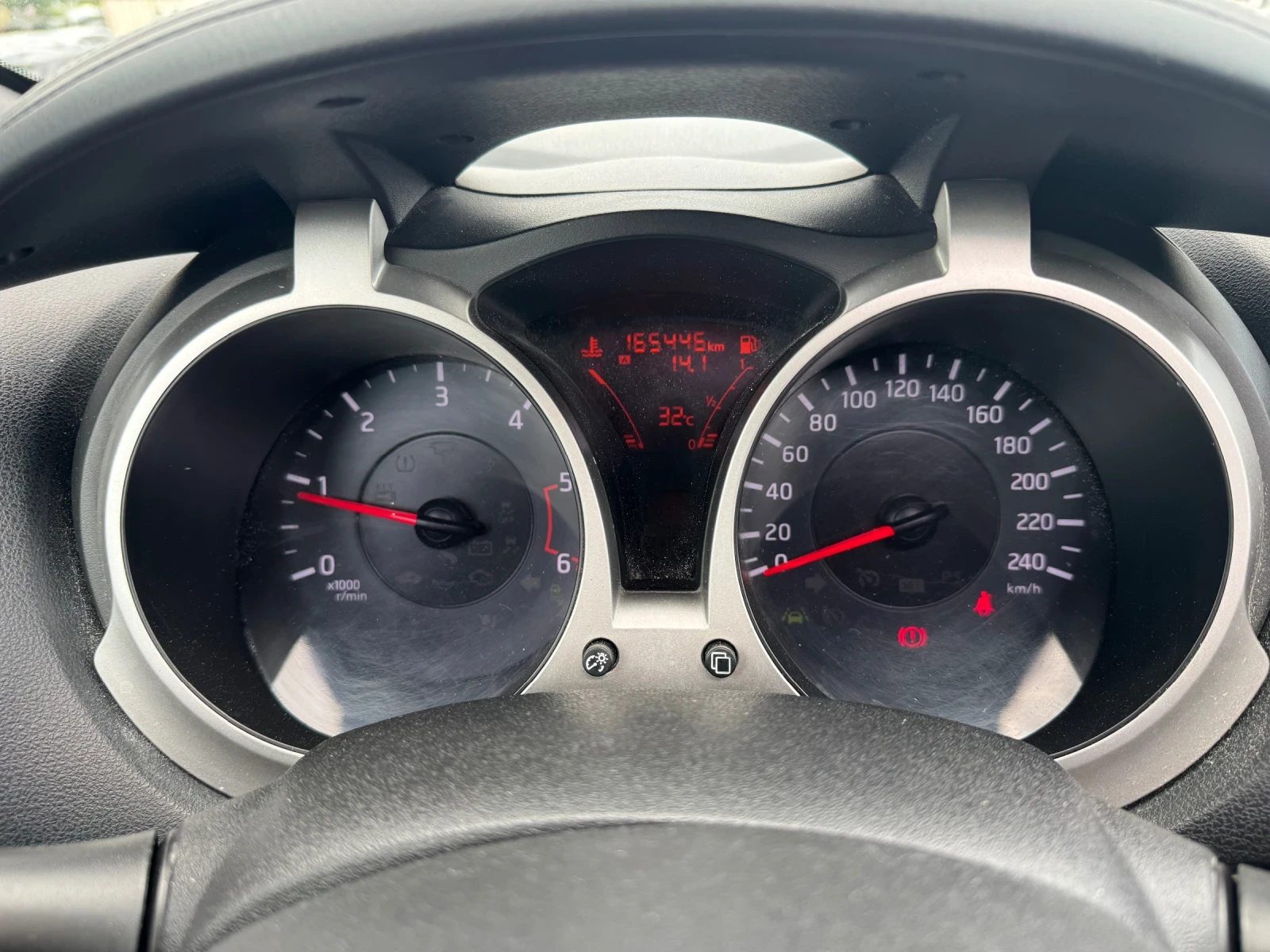 Nissan Juke 1.5 DCI Tekna, снимка 16 - Автомобили и джипове - 54774461