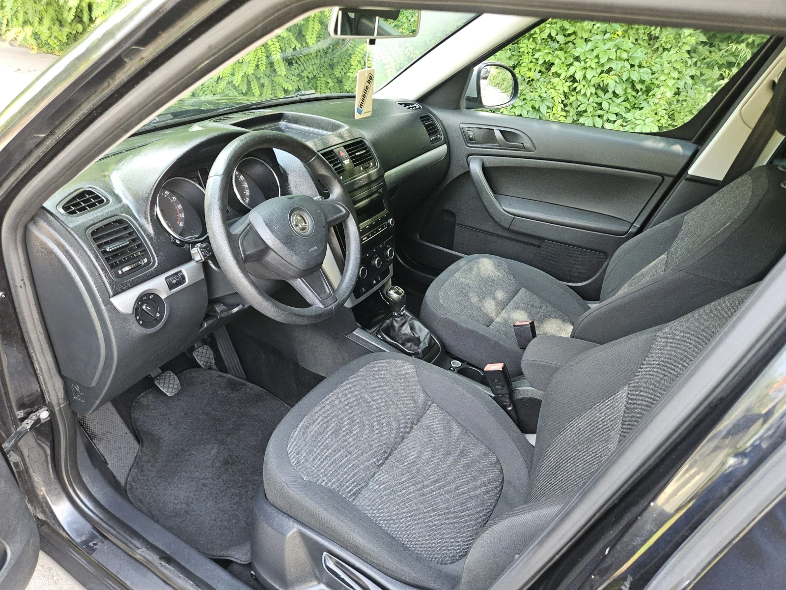 Skoda Yeti 2.0tdi---4x4, снимка 10 - Автомобили и джипове - 55134936