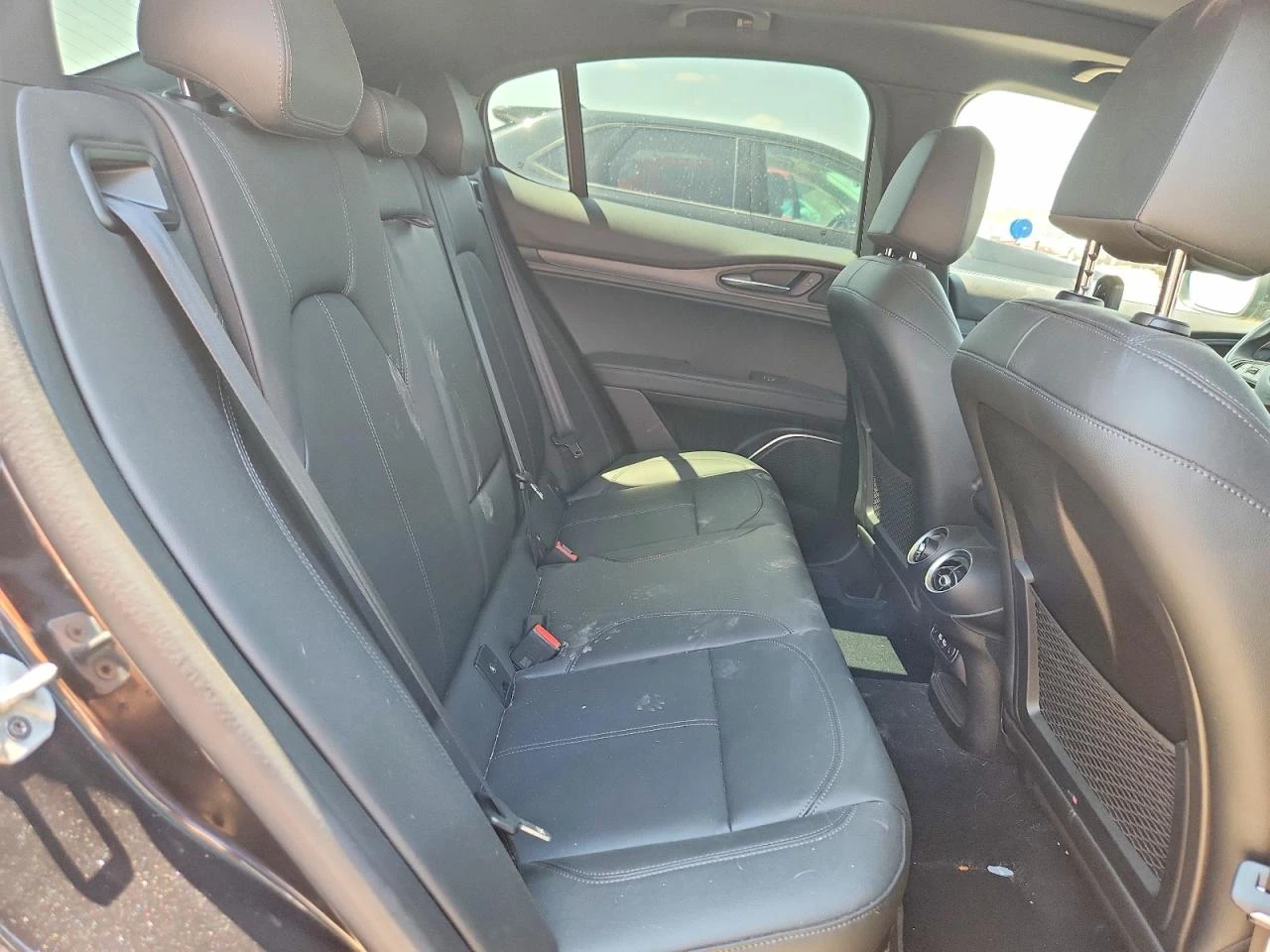 Alfa Romeo Stelvio 2.0l Ti, снимка 10 - Автомобили и джипове - 55591586