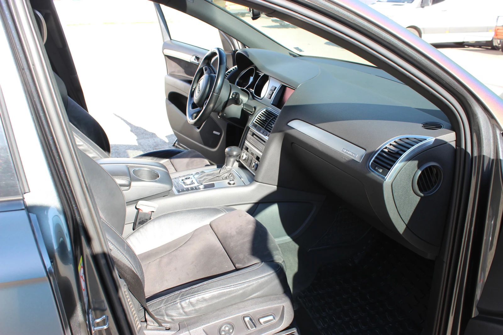 Audi Q7 Audi Q7 3.0TDI Sline, снимка 8 - Автомобили и джипове - 55947113