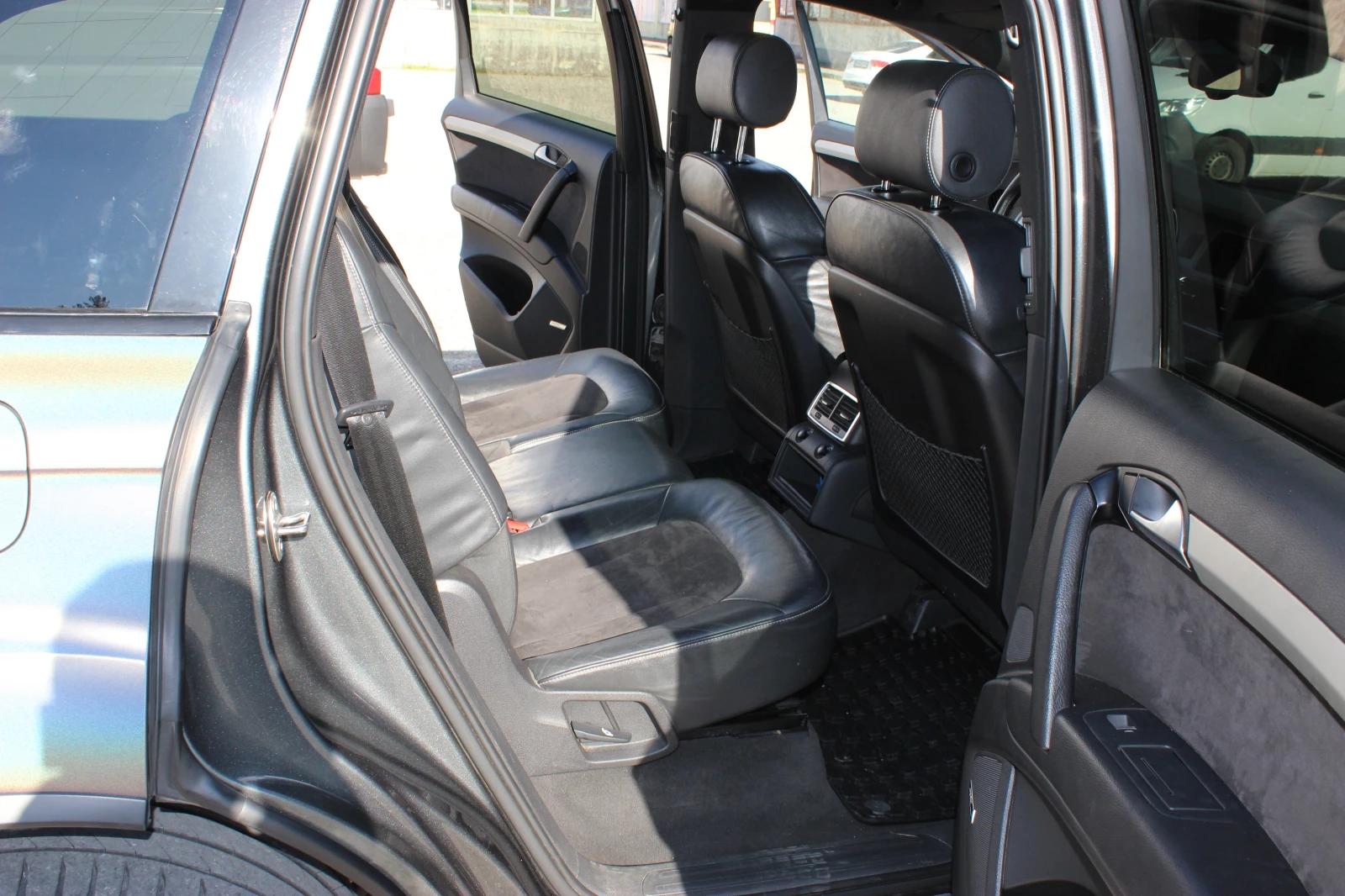 Audi Q7 Audi Q7 3.0TDI Sline, снимка 10 - Автомобили и джипове - 55947113