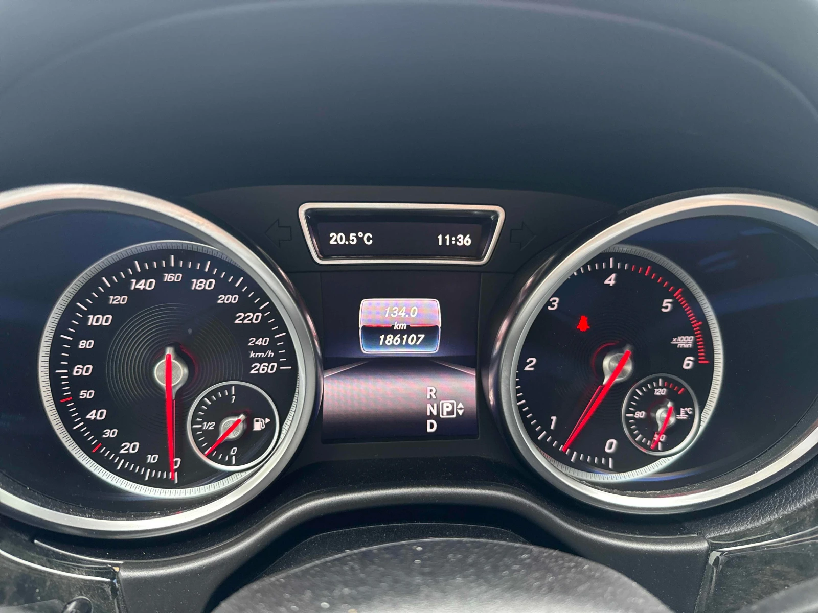 Mercedes-Benz GL * 350 BlueTEC * АВТОКРЕДИТ* , снимка 8 - Автомобили и джипове - 56020285