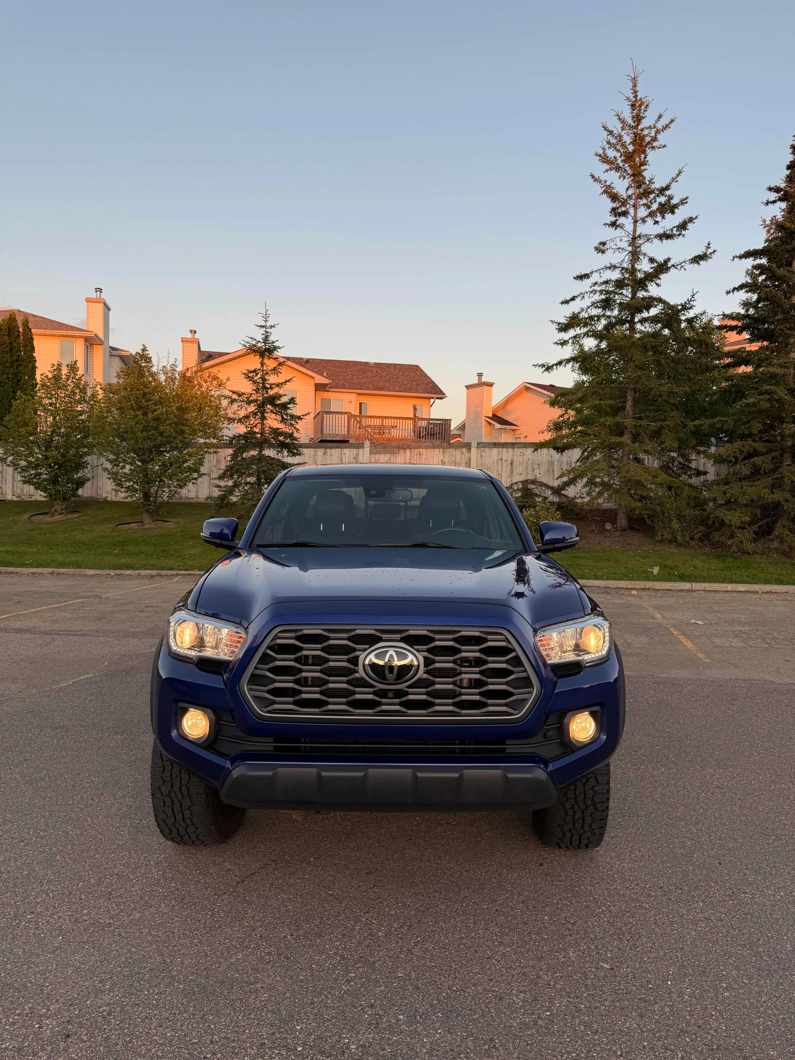 Toyota Tacoma * 4x4 Double Cab SB* АВТОКРЕДИТ БЕЗ ПЪРВОНАЧАЛНА* , снимка 15 - Автомобили и джипове - 56070464