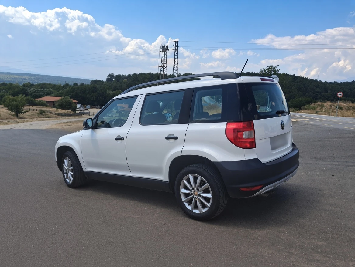 Skoda Yeti Greenline, снимка 4 - Автомобили и джипове - 56091735