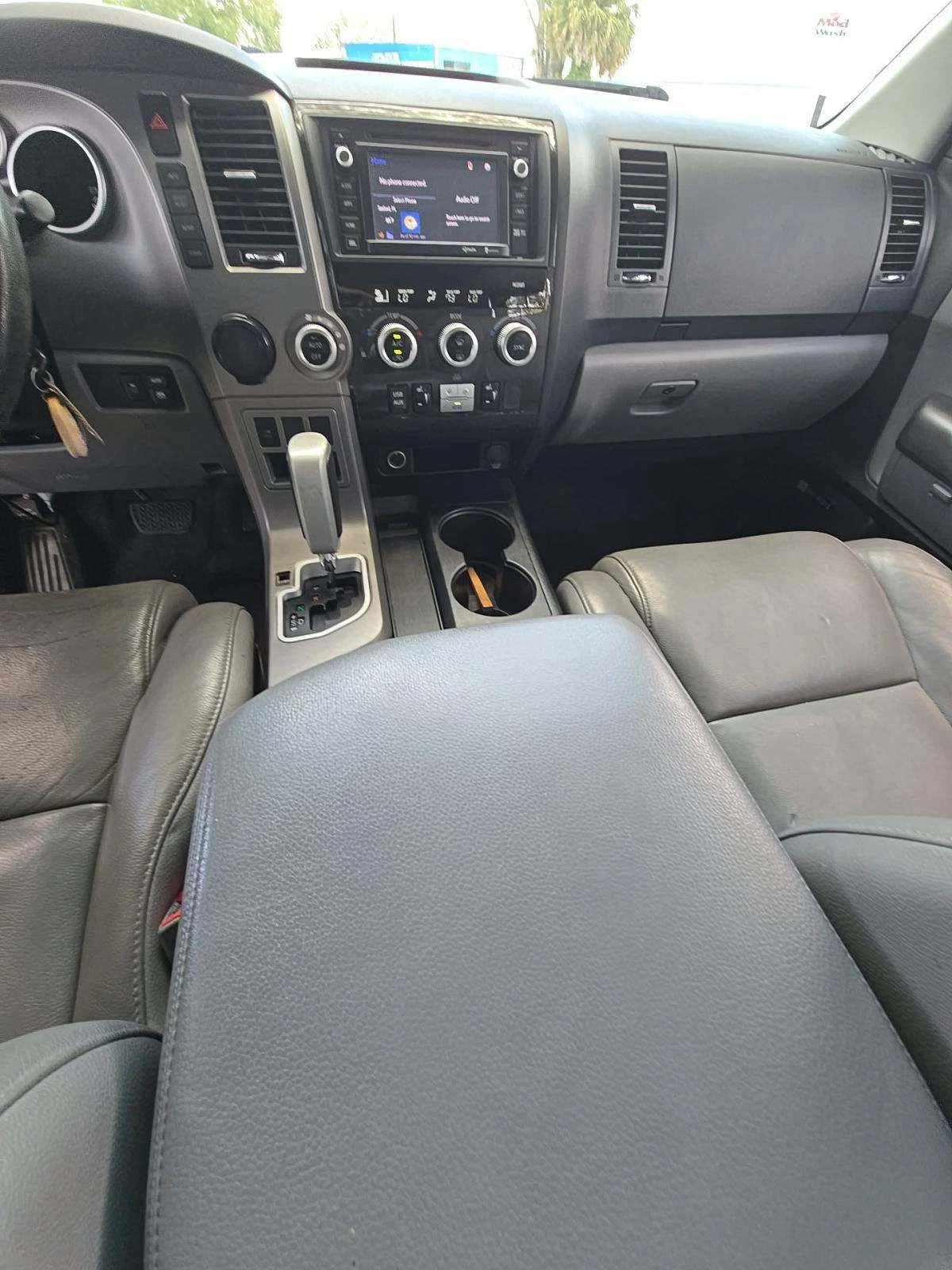 Toyota Sequoia 5.7* V8* LIMITED* ПОДГРЕВ* КАМЕРА* JBL* , снимка 7 - Автомобили и джипове - 56145718