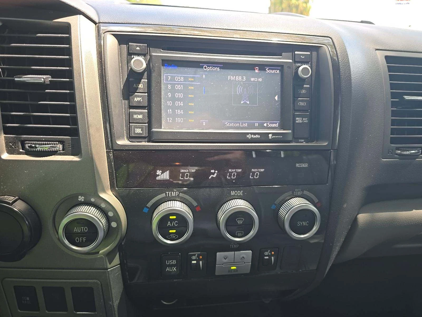 Toyota Sequoia 5.7* V8* LIMITED* ПОДГРЕВ* КАМЕРА* JBL* , снимка 8 - Автомобили и джипове - 56145718