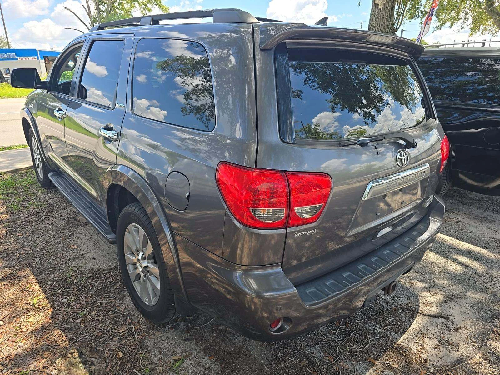Toyota Sequoia 5.7* V8* LIMITED* ПОДГРЕВ* КАМЕРА* JBL* , снимка 4 - Автомобили и джипове - 56145718