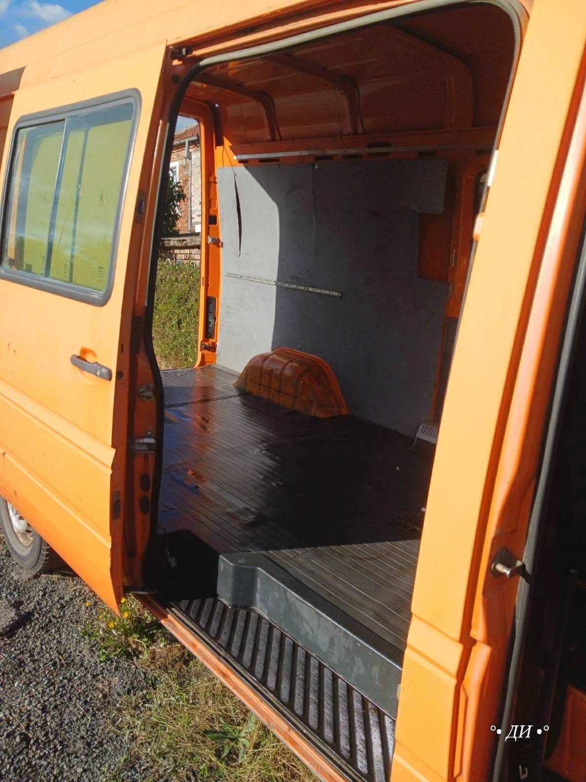 Mercedes-Benz 313 313 - изображение 7