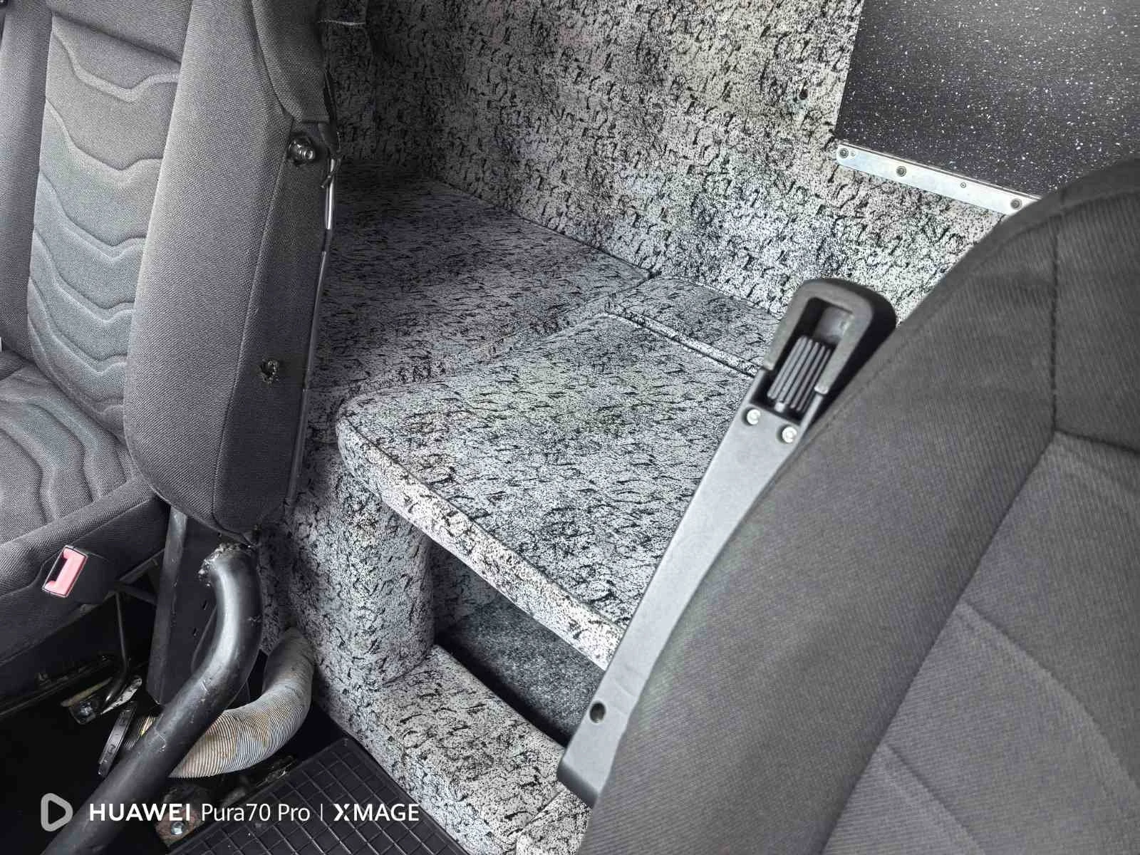Iveco Daily 3.0, снимка 8 - Бусове и автобуси - 56236993