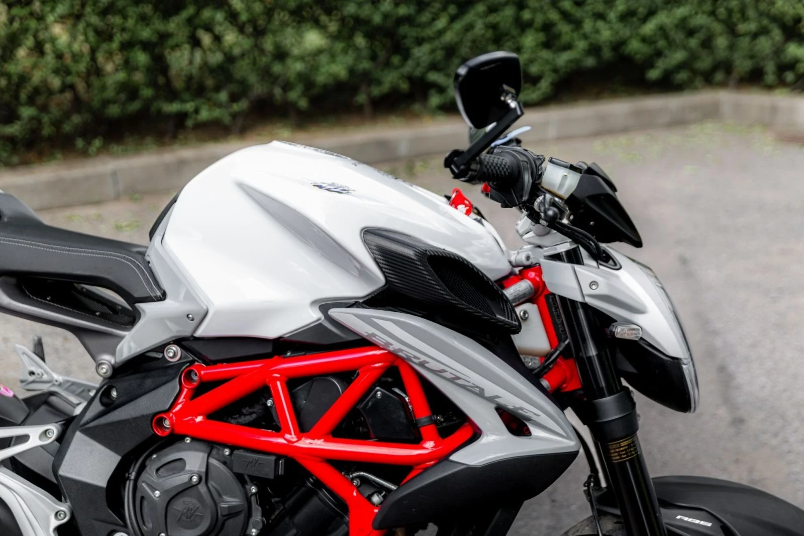 MV Agusta Brutale 800 A2 - изображение 6