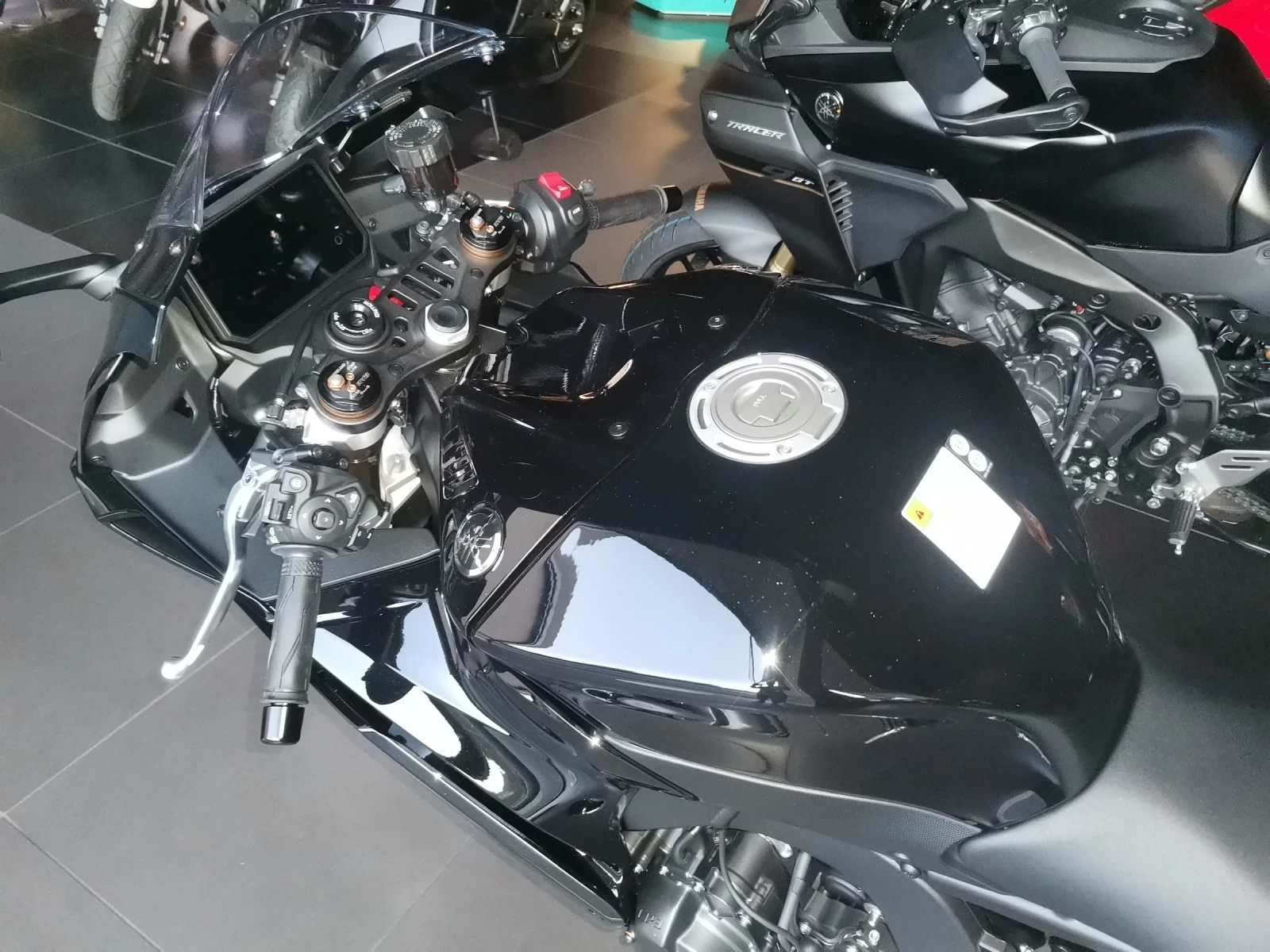 Yamaha YZF-R1 R9 2026 NEW ЧЕРЕН НАЛИЧЕН, снимка 4 - Мотоциклети и мототехника - 55213059