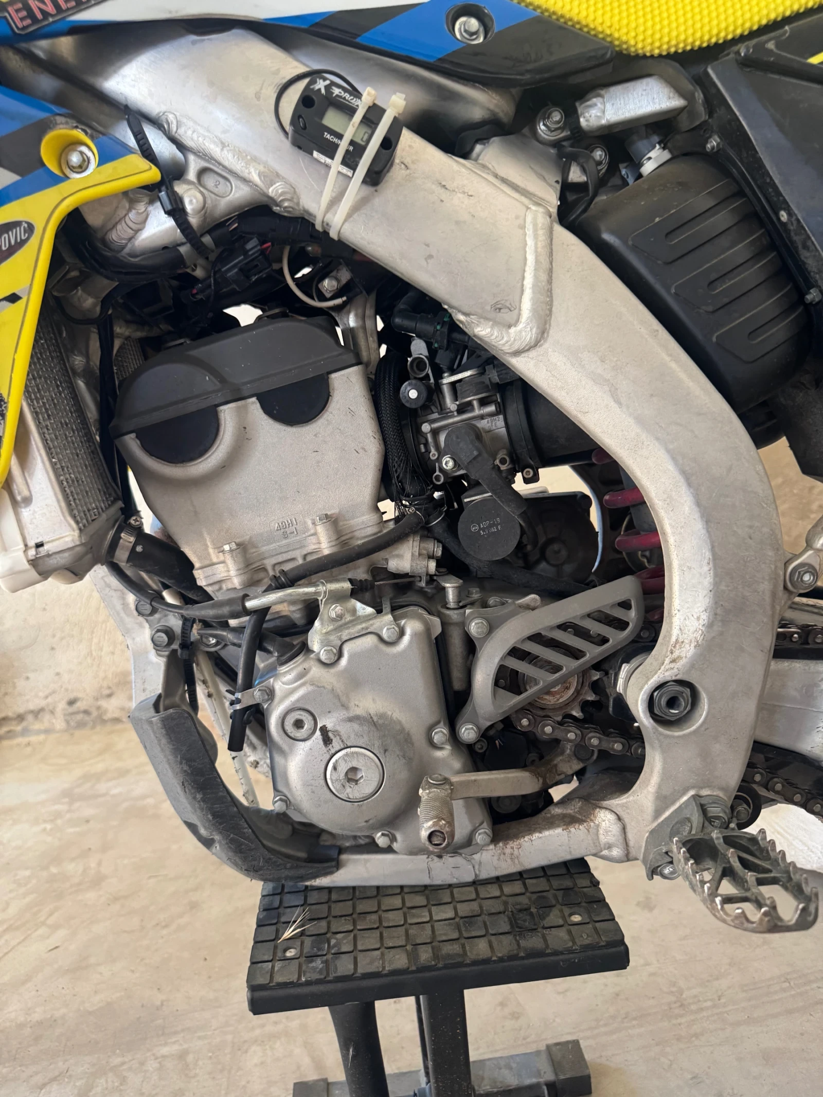 Suzuki 250, снимка 9 - Мотоциклети и мототехника - 55781011