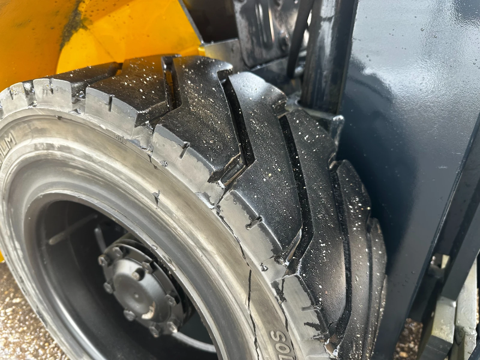 ������� Komatsu  | Mobile.bg � ����������� 14