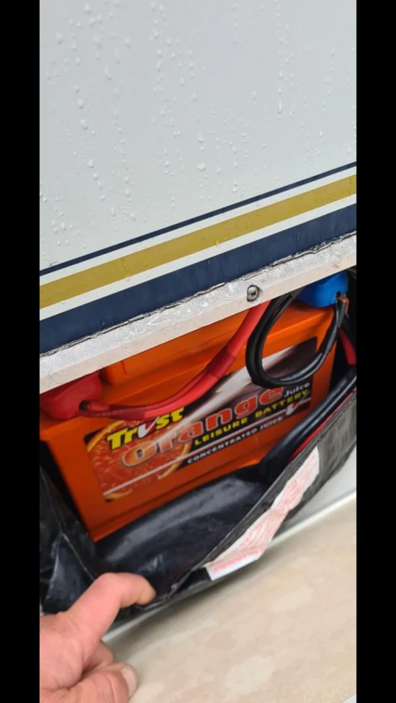 Каравана Swift, снимка 16 - Каравани и кемпери - 52825830