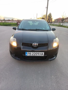 Toyota Auris 1.6, снимка 1