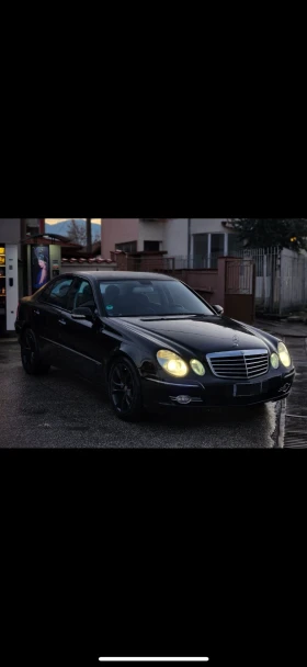 Mercedes-Benz E 320, снимка 1