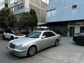  Mercedes-Benz E 270