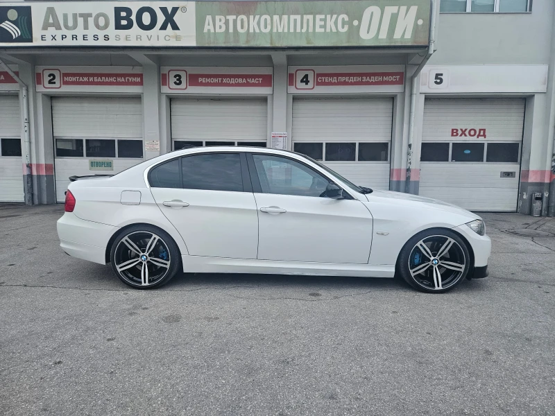 BMW 330 d-(245 Hp)-Navi-Xenon, снимка 6 - Автомобили и джипове - 47334124