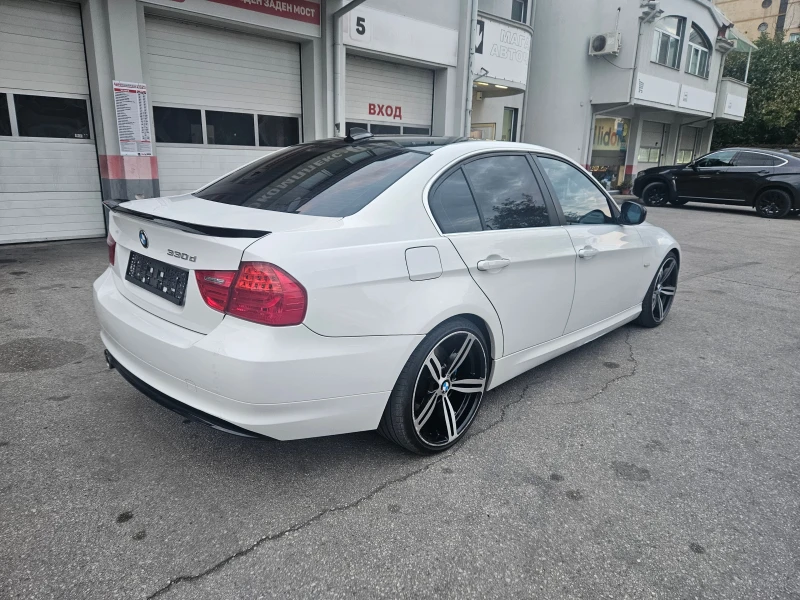 BMW 330 d-(245 Hp)-Navi-Xenon, снимка 5 - Автомобили и джипове - 47334124