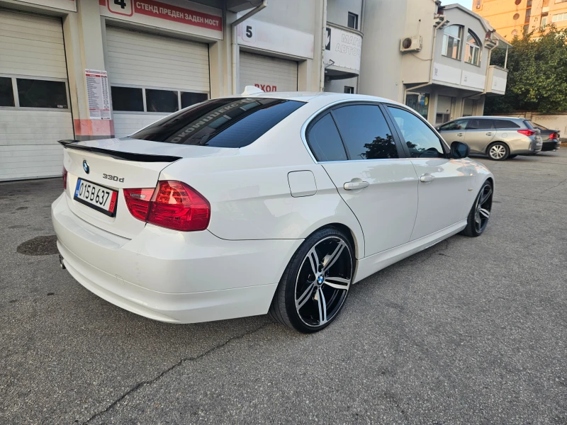 BMW 330 d-(245 Hp)-Navi-Xenon, снимка 5 - Автомобили и джипове - 47334124