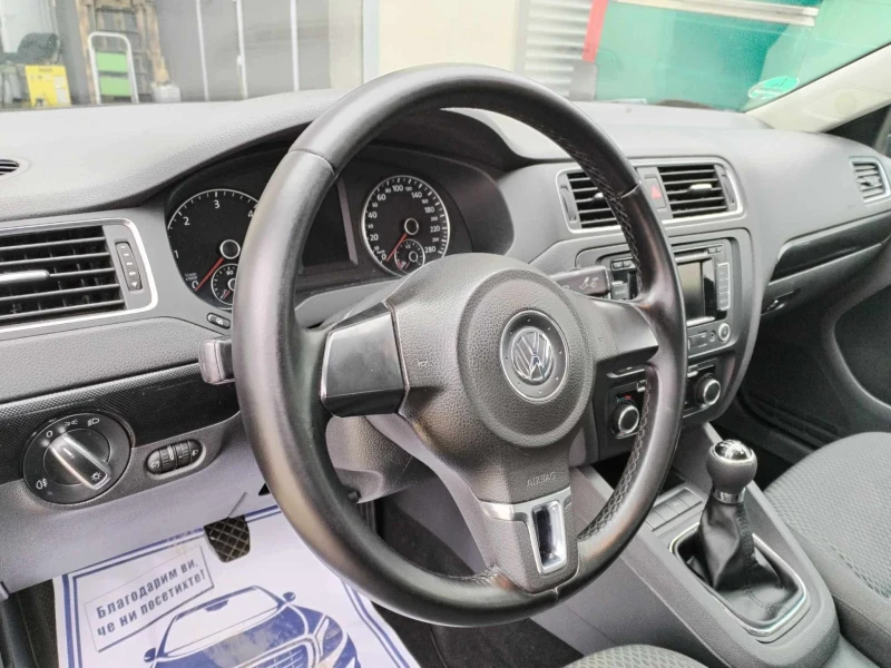 VW Jetta 1.6TDI, снимка 3 - Автомобили и джипове - 48245684