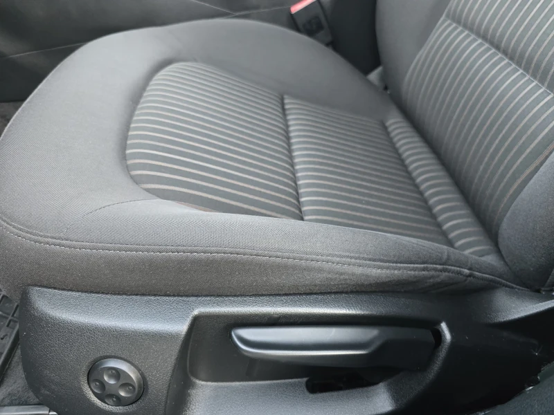 Audi A4 2.0TDI NAVI AVTOMAT , снимка 10 - Автомобили и джипове - 51501893