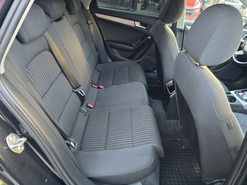 Audi A4 2.0TDI NAVI AVTOMAT , снимка 8 - Автомобили и джипове - 51501893