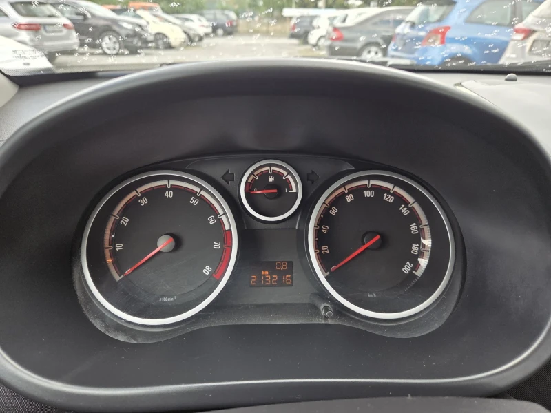 Opel Corsa 1.2 i. GPL, снимка 12 - Автомобили и джипове - 51745030