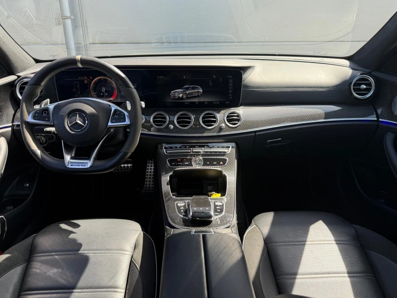 Mercedes-Benz E 63 AMG, снимка 16 - Автомобили и джипове - 51890537