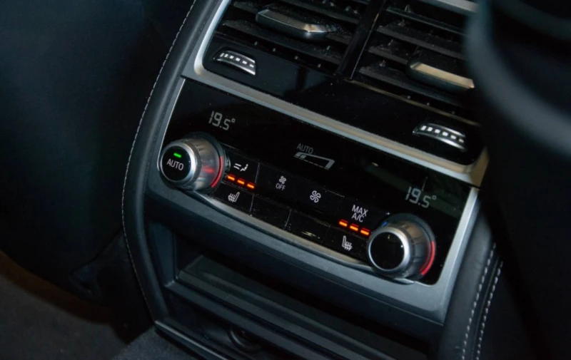 BMW 730 d xDrive, снимка 10 - Автомобили и джипове - 52801073