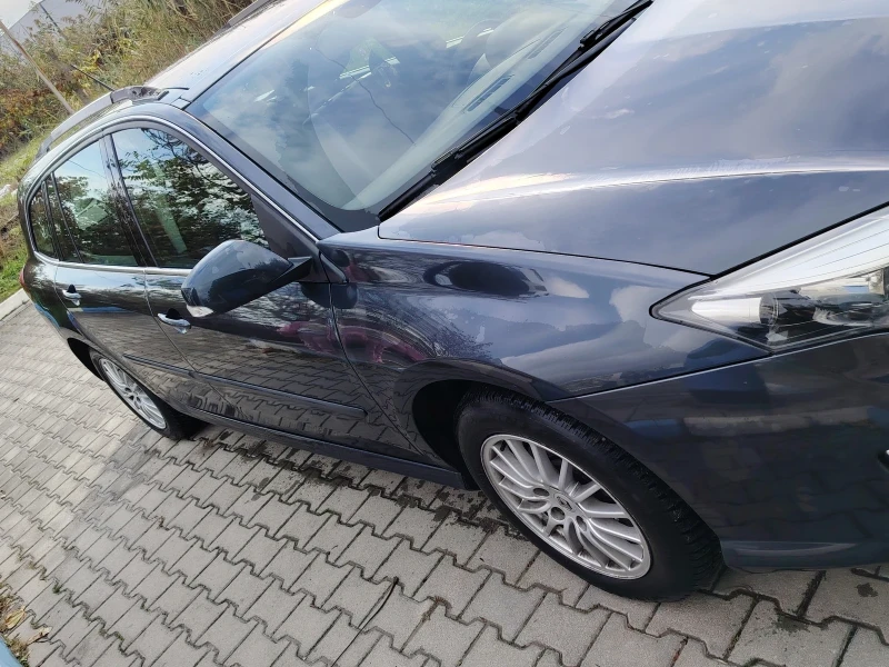 Renault Laguna, снимка 3 - Автомобили и джипове - 52967726