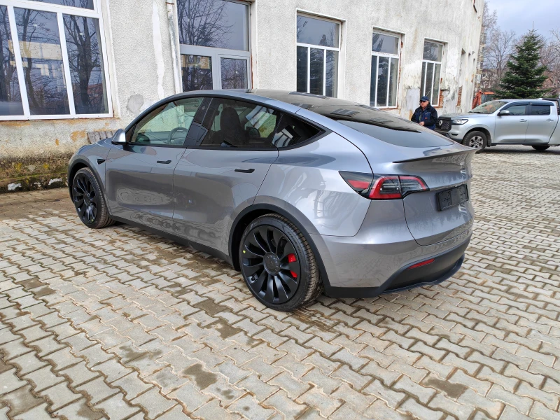 Tesla Model Y Performance, снимка 4 - Автомобили и джипове - 53223761