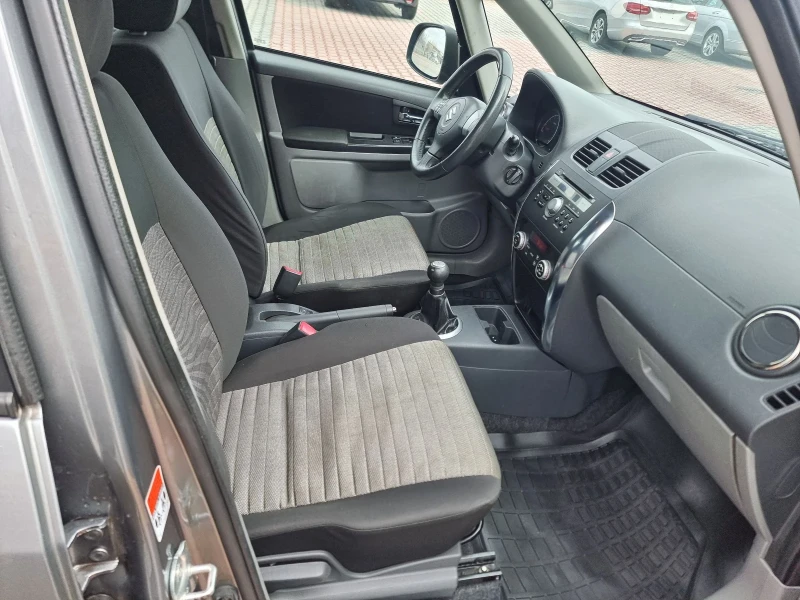 Suzuki SX4 1.6  4x4, снимка 11 - Автомобили и джипове - 53283004
