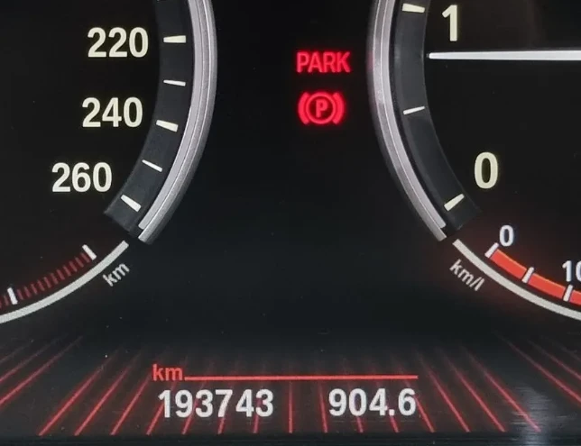 BMW 520  - изображение 8