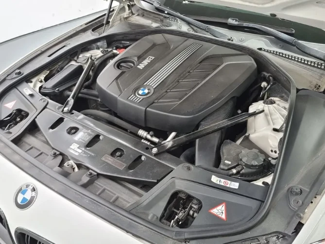 BMW 520  - изображение 6