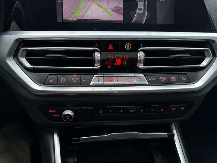 BMW 330 330i xDrive Sedan North America, снимка 16 - Автомобили и джипове - 53594534