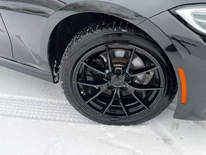 BMW 330 330i xDrive Sedan North America - изображение 8