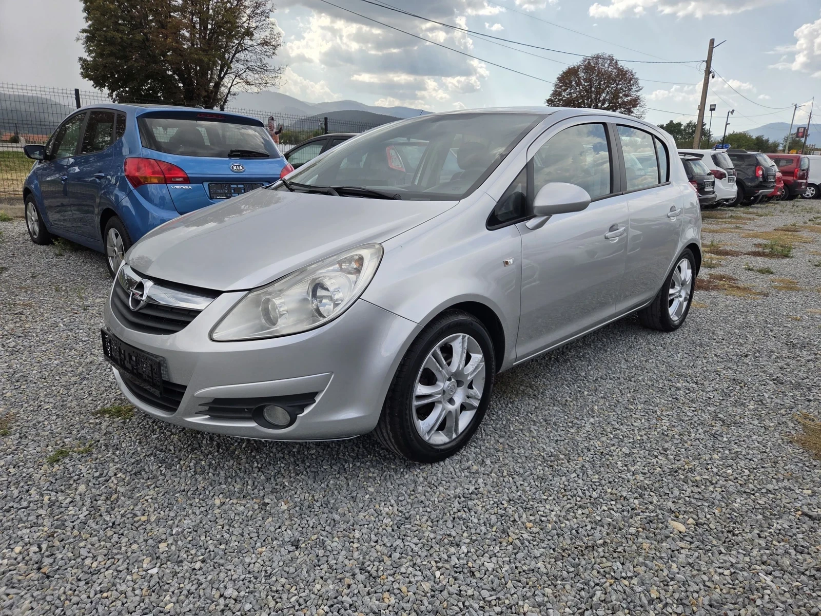 Opel Corsa 1.2 i. GPL, снимка 1