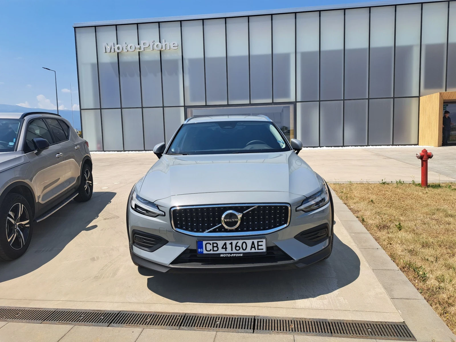 Volvo V60 Cross Country Cross Country B4 - изображение 5