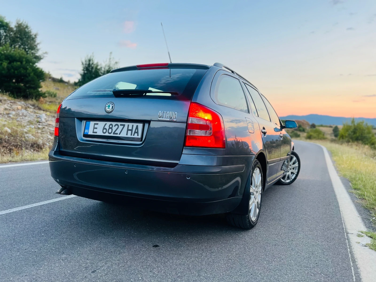 Skoda Octavia 2.0TDI десен волан - изображение 4