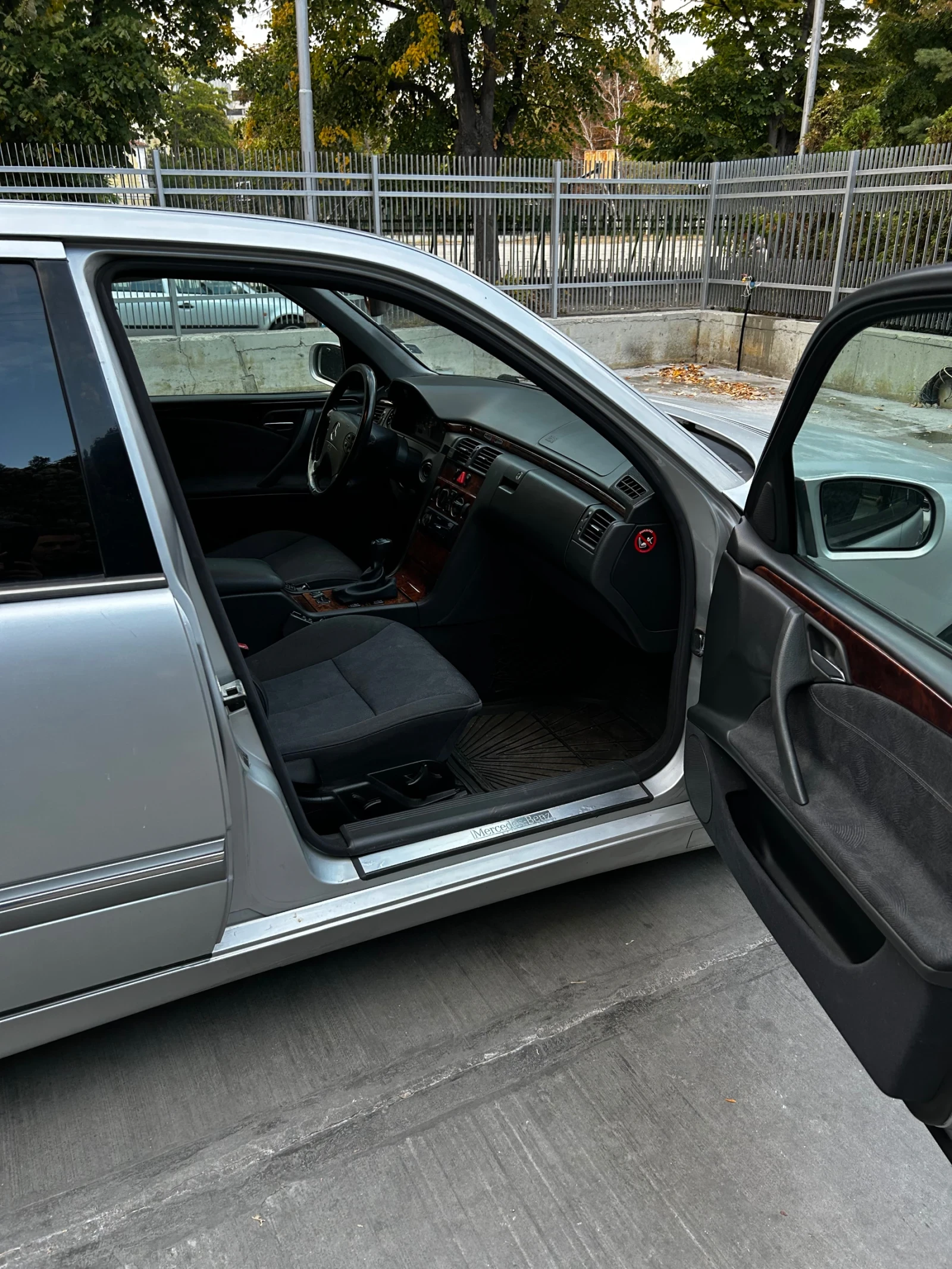 Mercedes-Benz E 270  - изображение 4