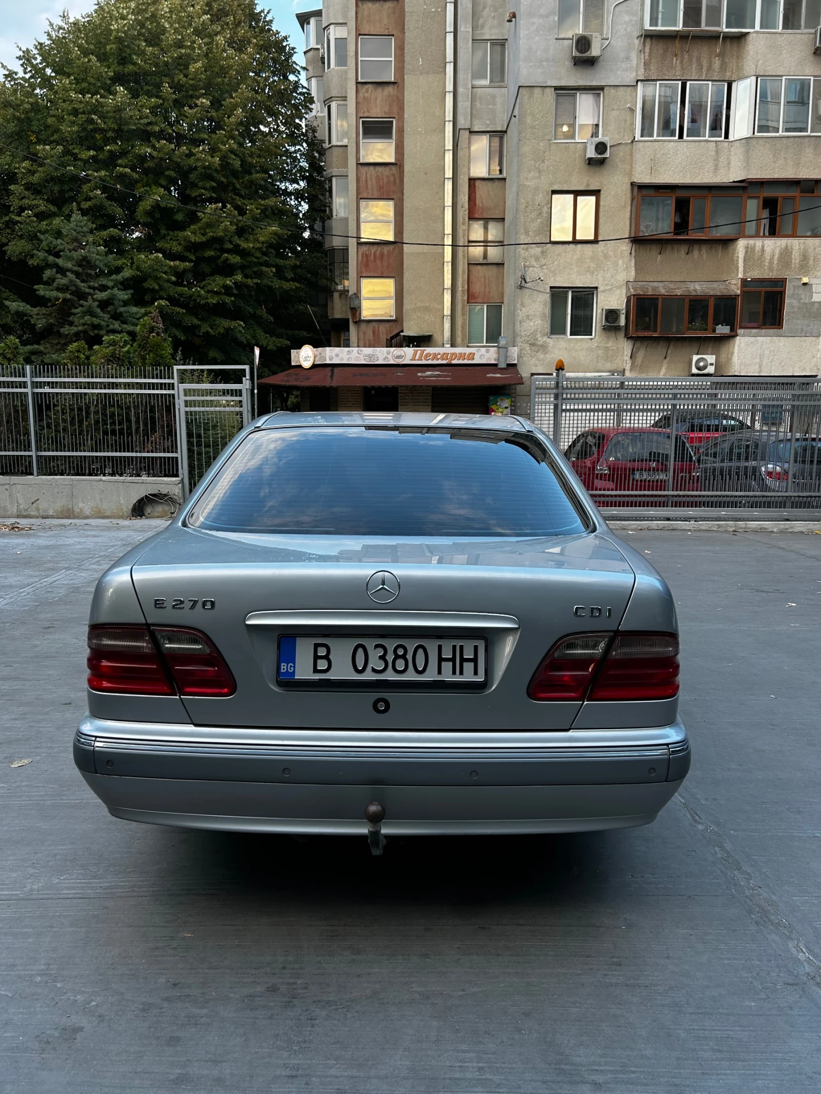 Mercedes-Benz E 270  - изображение 7