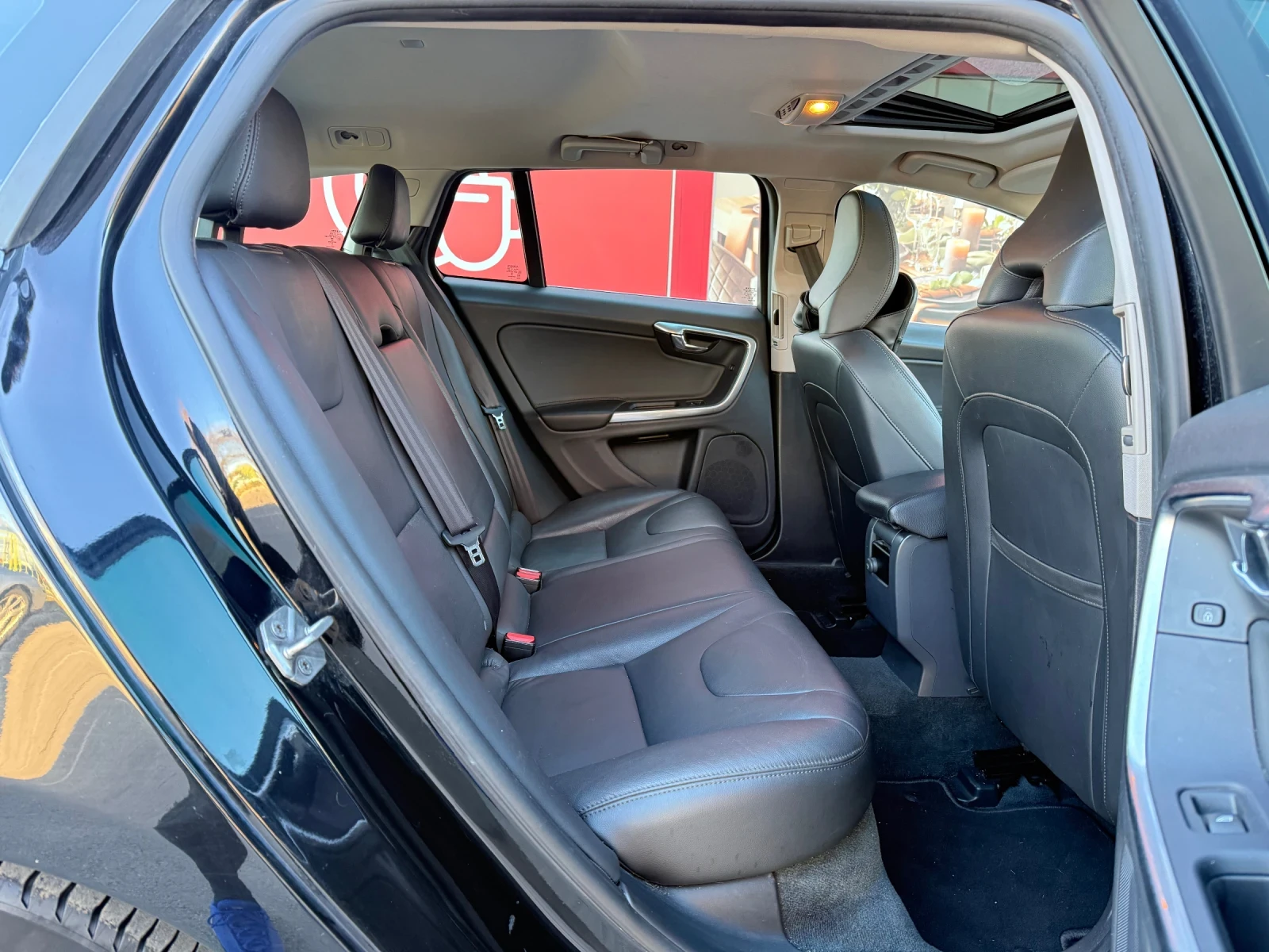 Volvo V60 2.4* PLUG-IN-HYB* 4�4* �������* ���������* ������� | Mobile.bg � ����������� 13