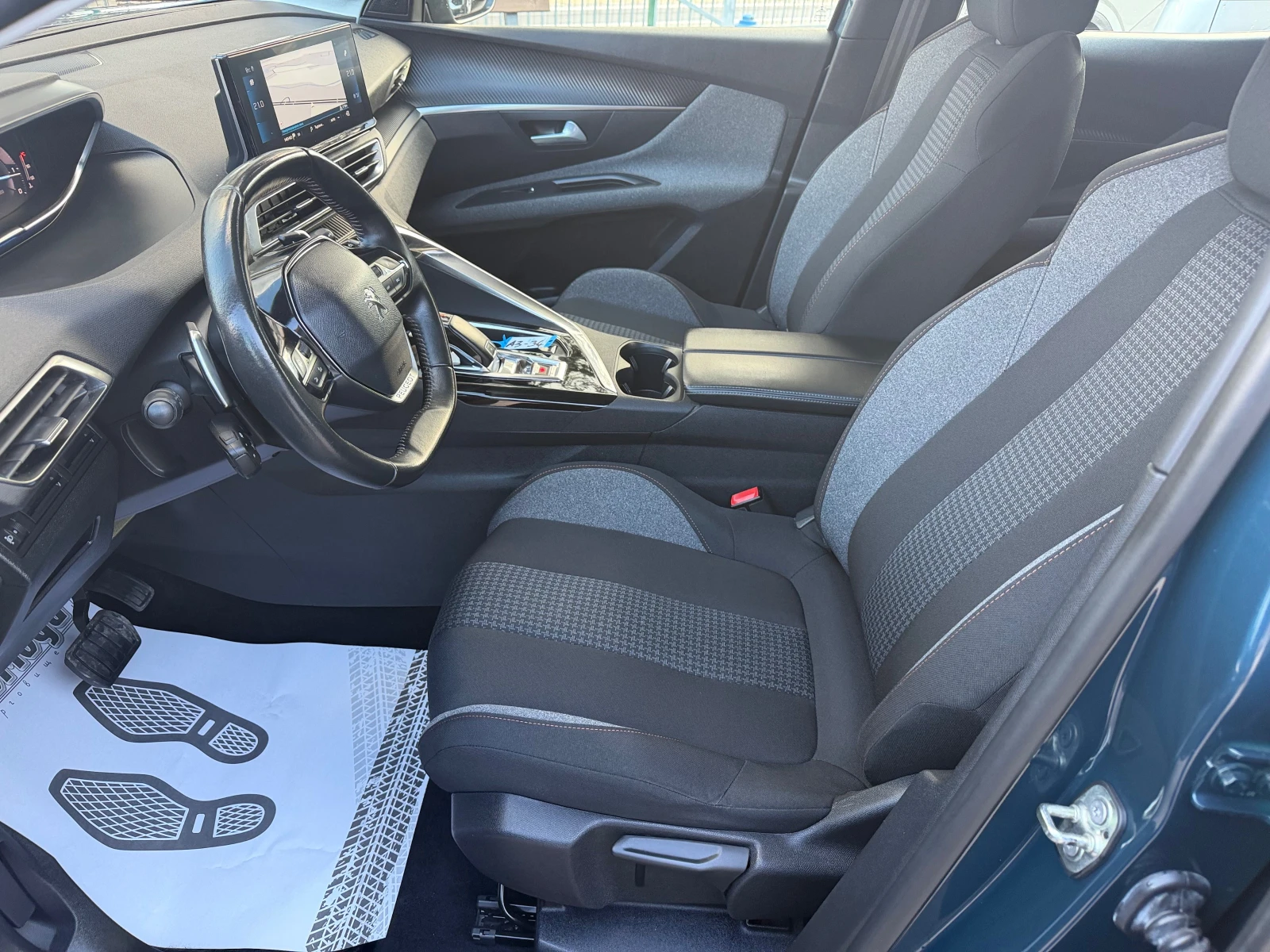 Peugeot 3008 1.5 AVTOMAT LED - изображение 8