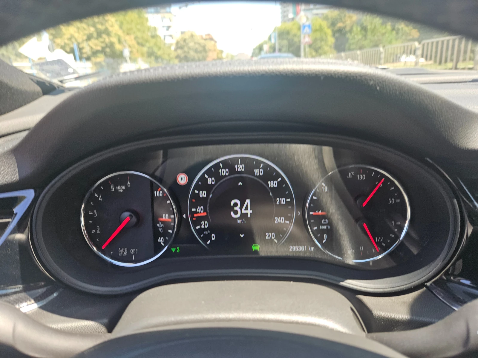 Opel Insignia GRANDE SPORT 4X4, снимка 7 - Автомобили и джипове - 53704977